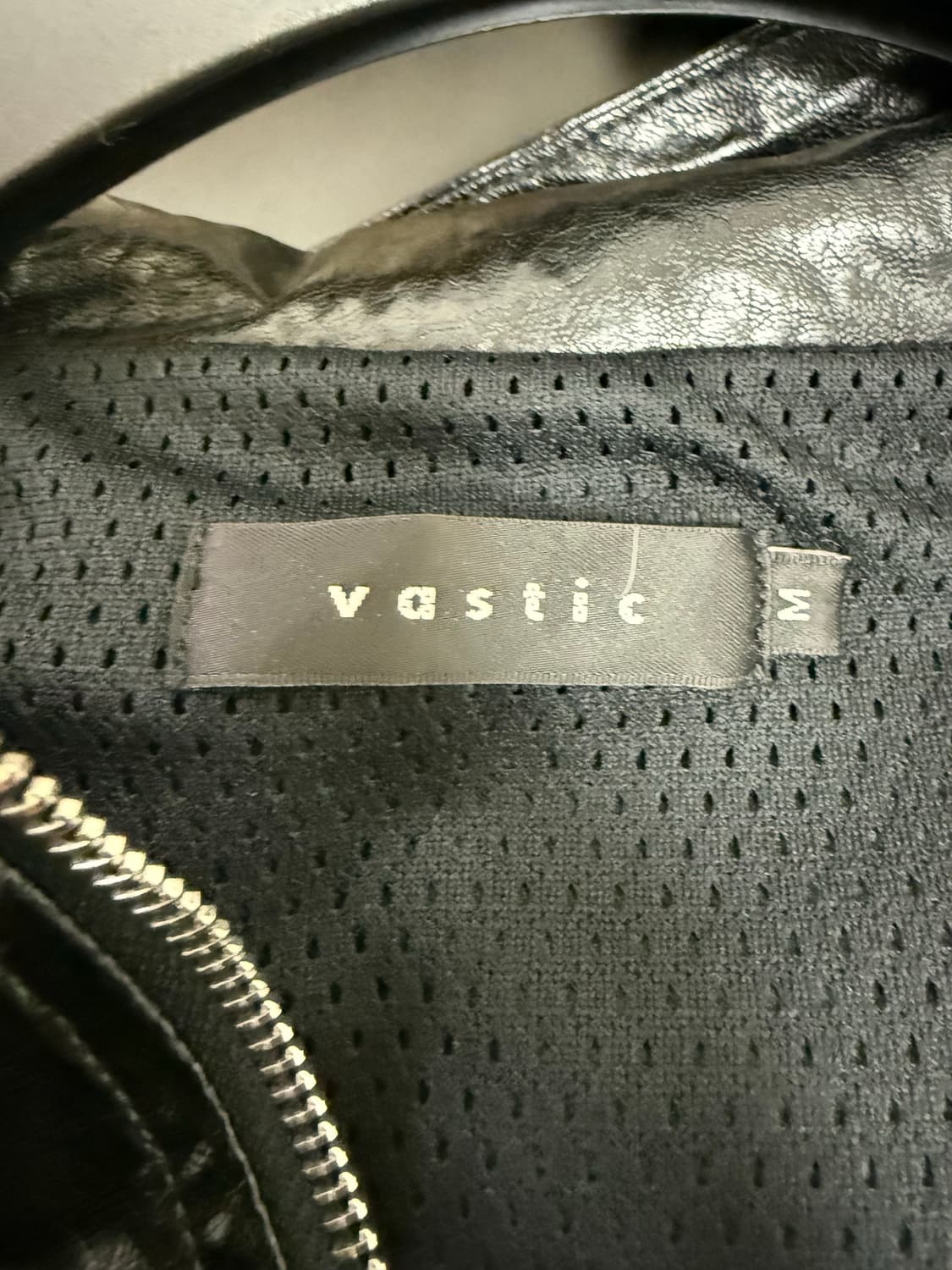 바스틱 라이트 후디 레더 자켓 상품이미지3