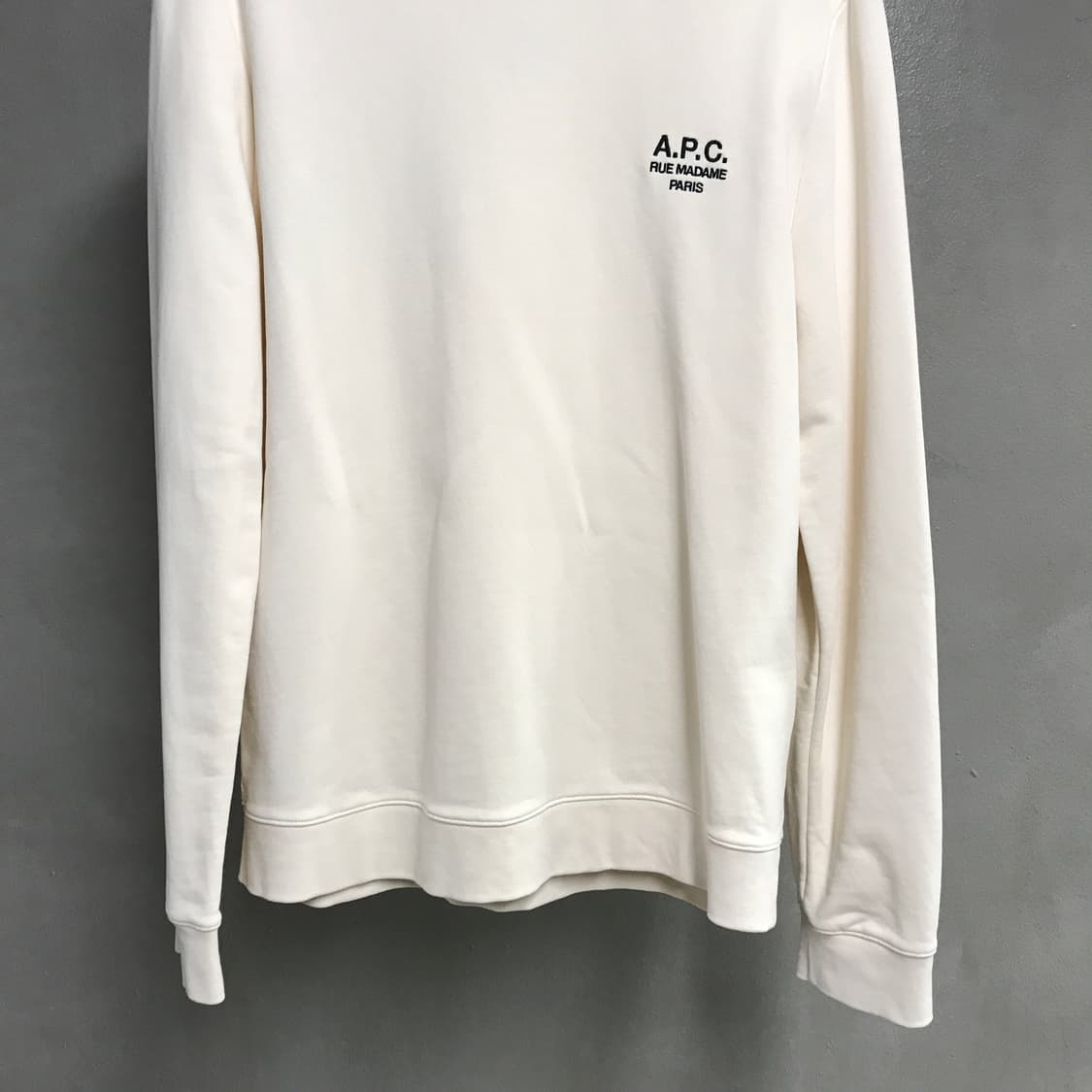 APC 아페쎄 아이보리 맨투맨 XL 상품이미지3
