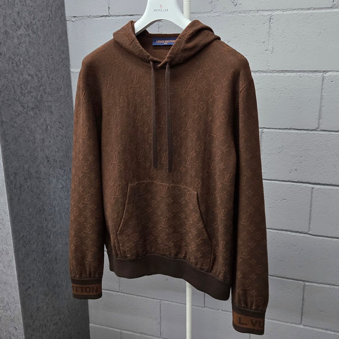 루이비통 LV 모노그램 니트 후드 M 상품이미지1