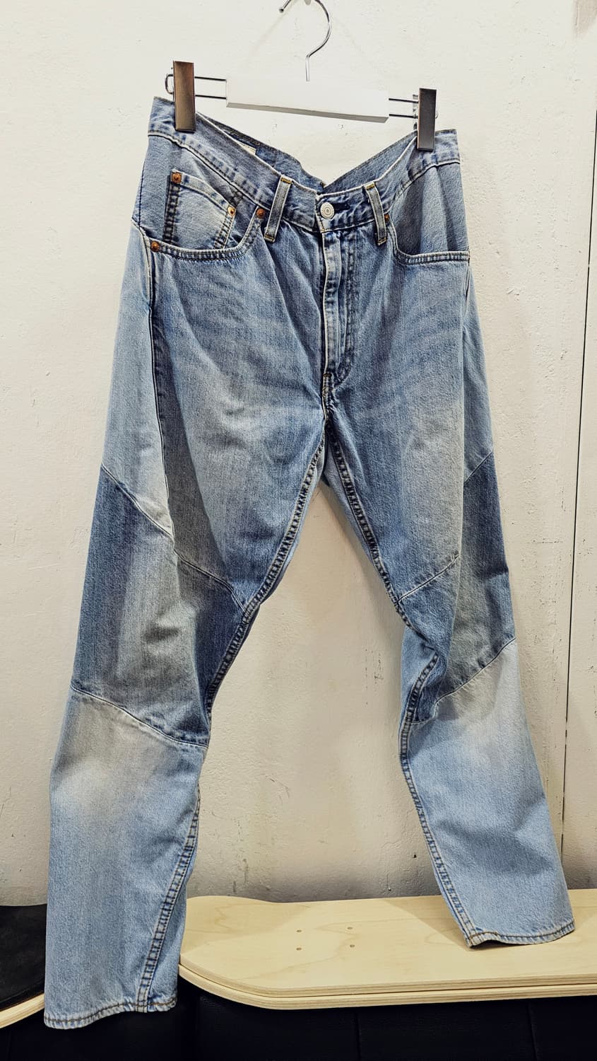 리바이스 프리미엄 절개 데님 팬츠 상품이미지1