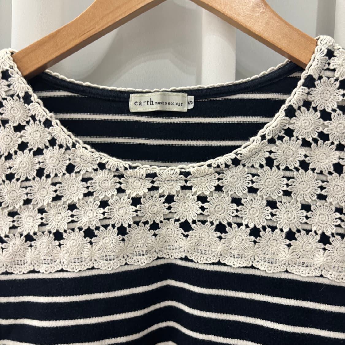 earth music t-shirt 상품이미지2