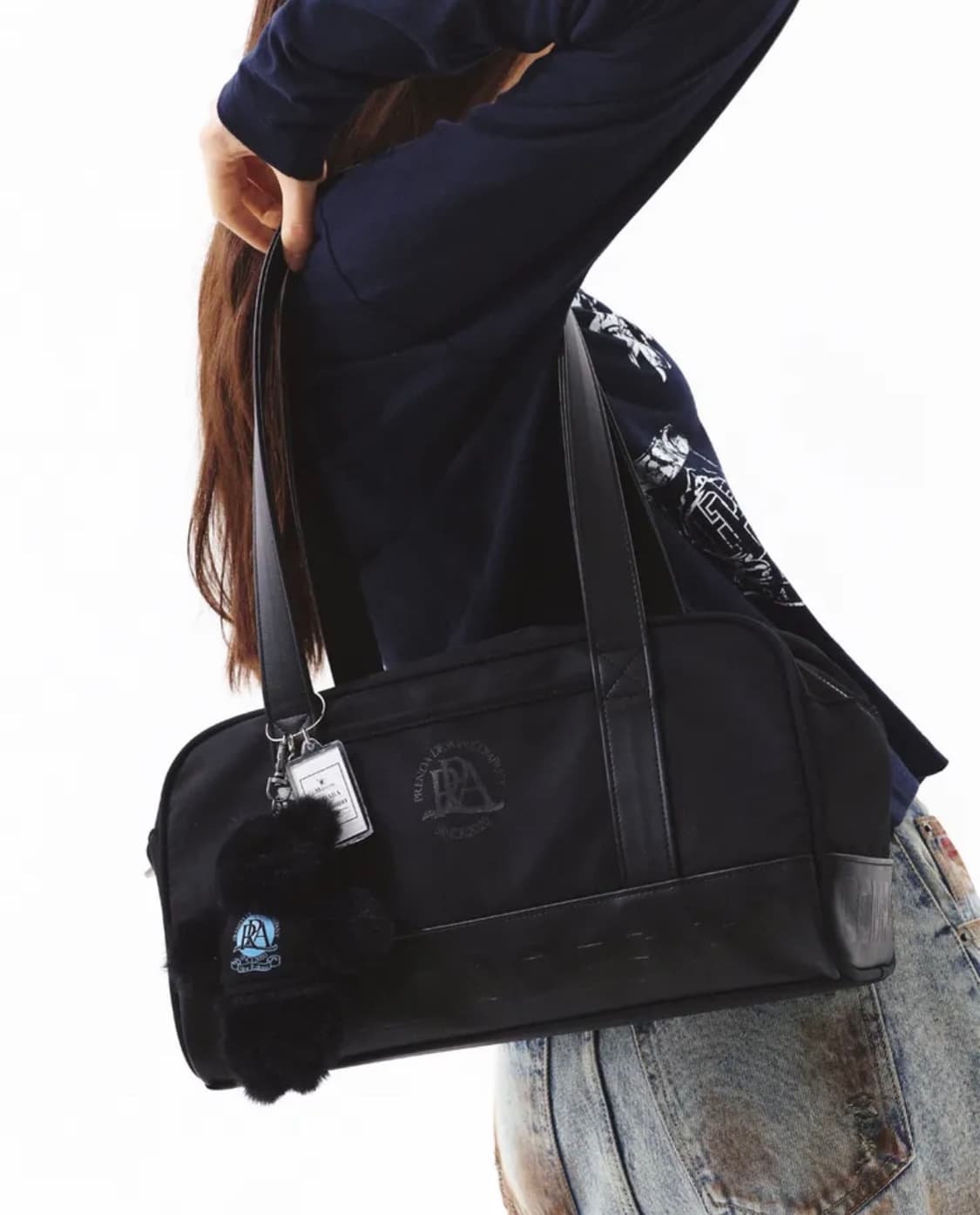 프렌다 MAIN LOGO DUFFLE BAG BLACK 상품이미지1