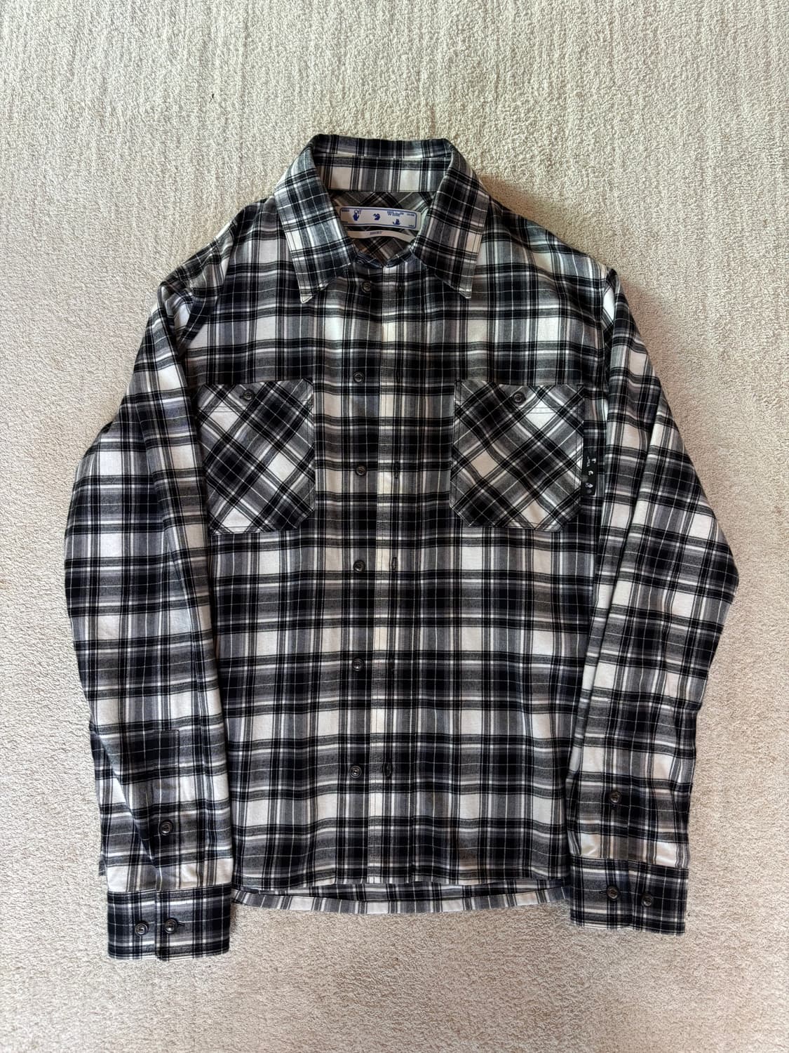 오프화이트 플란넬 셔츠 상품이미지2