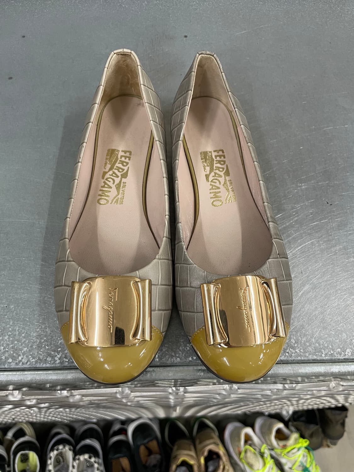 페레가모 버클 플랫 슈즈 6.5D 상품이미지5