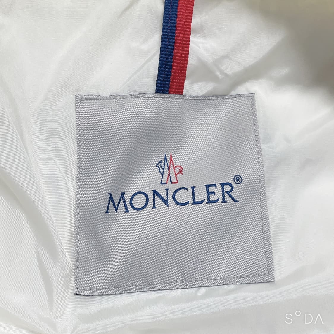 몽클레어 ST 패딩 상품이미지10