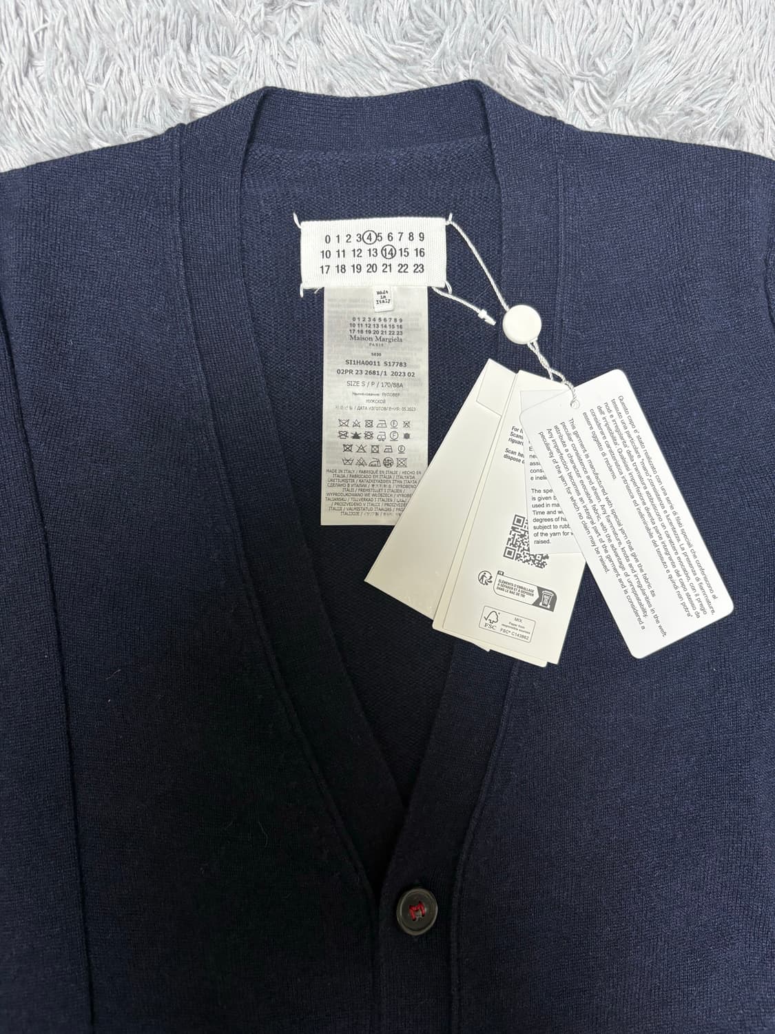 [새상품] 메종 마르지엘라 캐시미어 가디건 상품이미지2