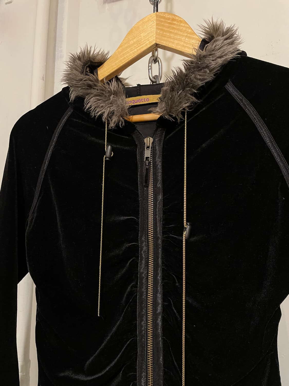 골드 체인 스트랩 벨벳 퍼 블랙 후드집업 y2k 펑크 갸루 상품이미지3