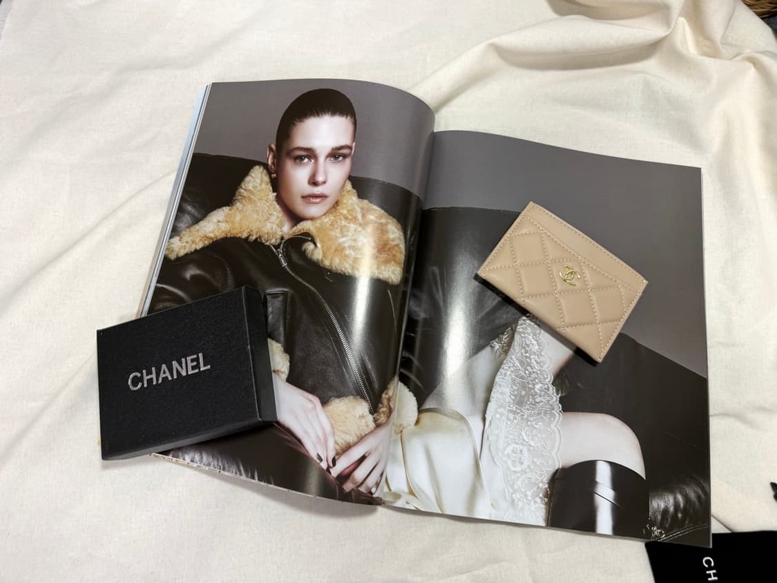 샤넬뷰티 램스킨 카드지갑 베이지 풀박스 상품이미지2