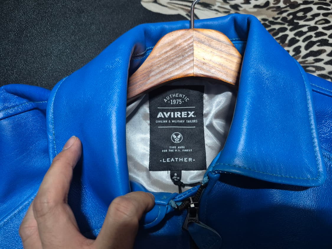 아비렉스 옴브레 아이콘 가죽 자켓 스카이블루 s 새거 상품이미지4