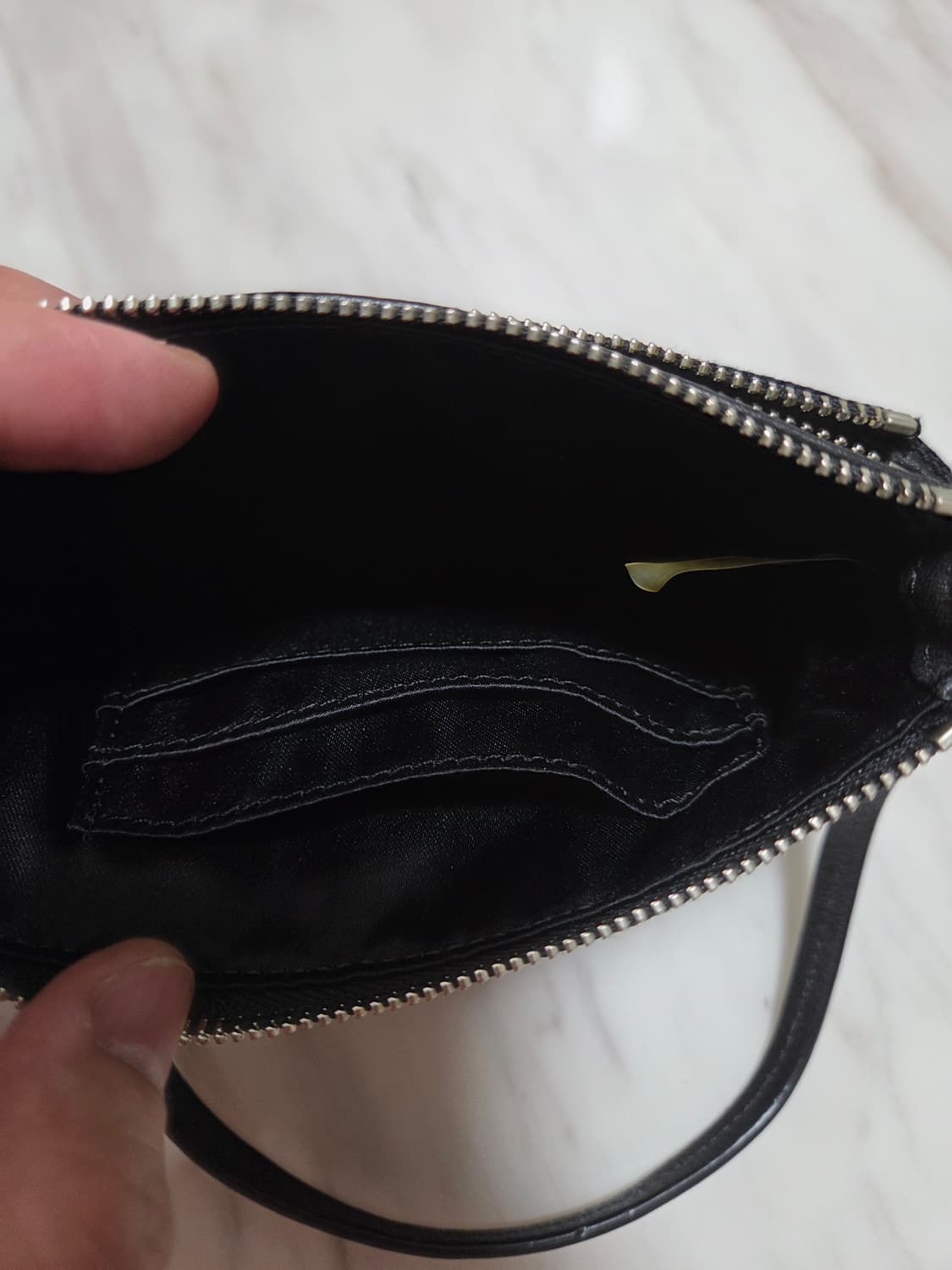 코치 시그니쳐 코너지퍼 리스트릿 상품이미지6