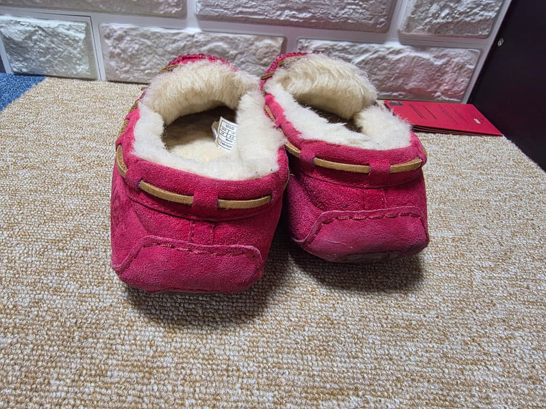 어그 UGG 핑크 스웨이드 모카신 [260~265mm] 상품이미지3