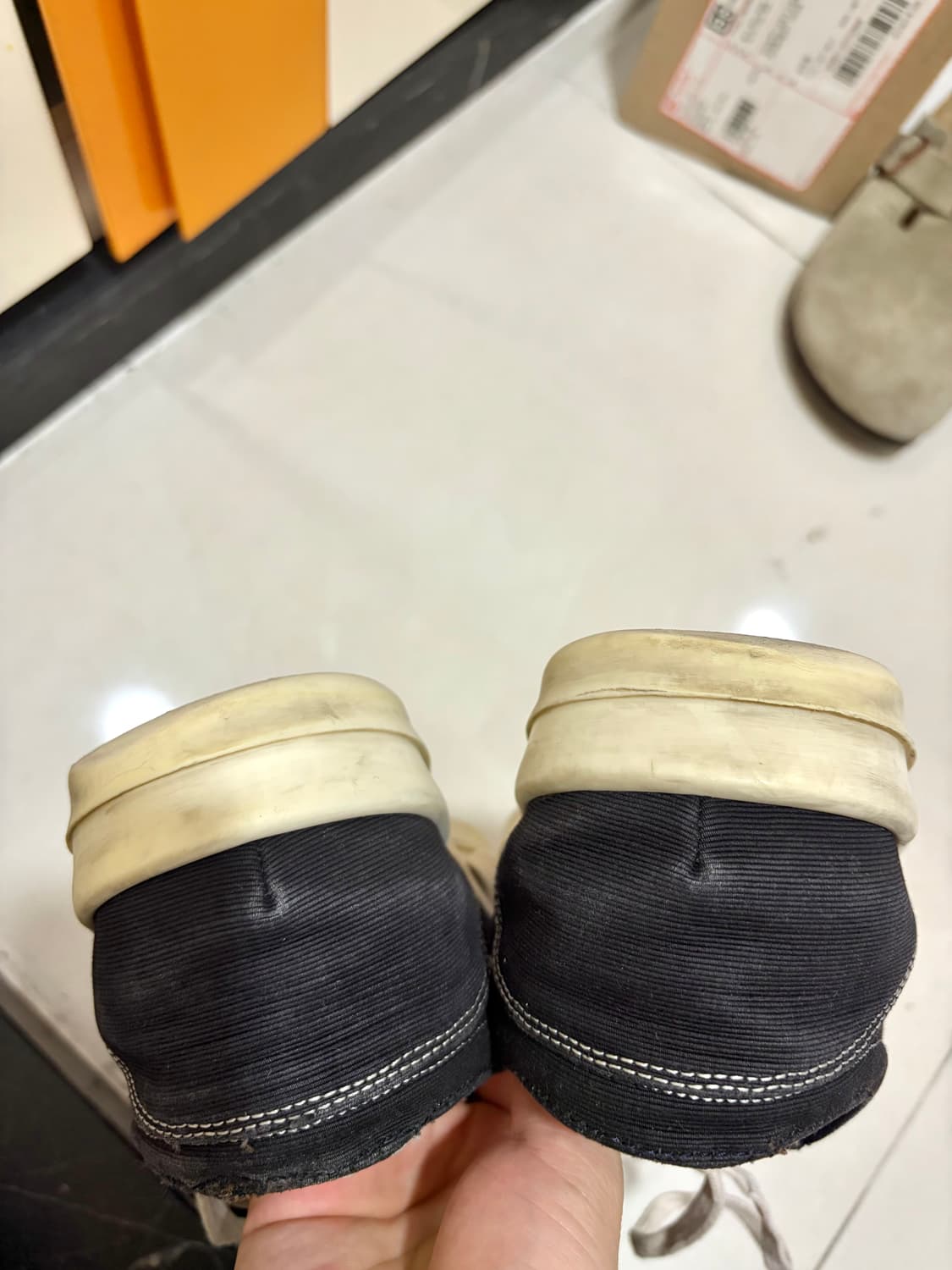 [43] 릭오웬스 다크쉐도우 빈티지 스니커즈 블랙밀크 상품이미지4