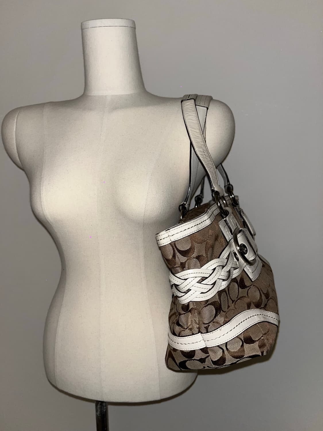 Coach white beige bag 상품이미지4