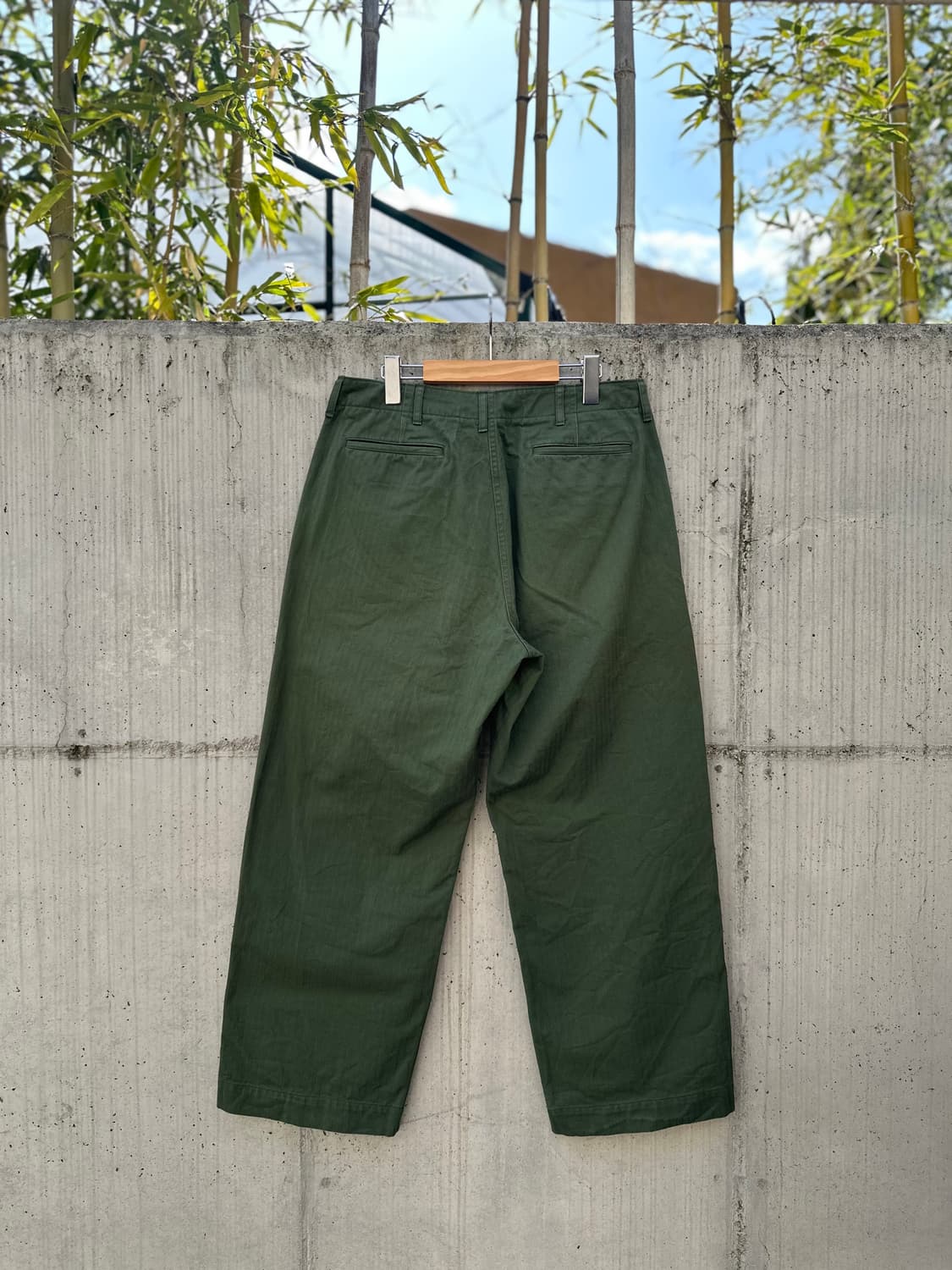 빔즈 플러스 헤링본 트윌 밀리터리 트라우저  상품이미지2