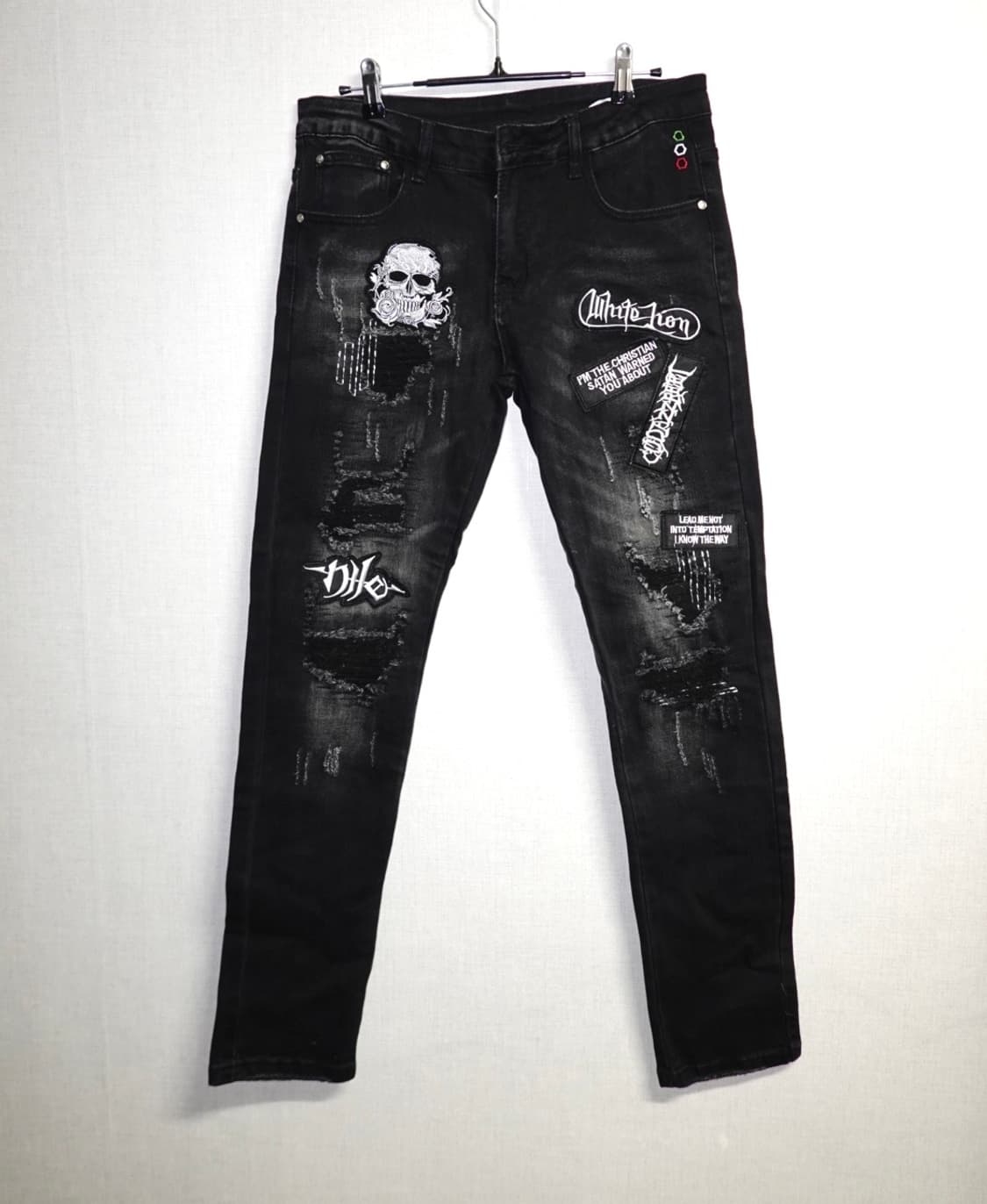 커스텀 패치워크 블랙 디스트로이드 진 상품이미지1