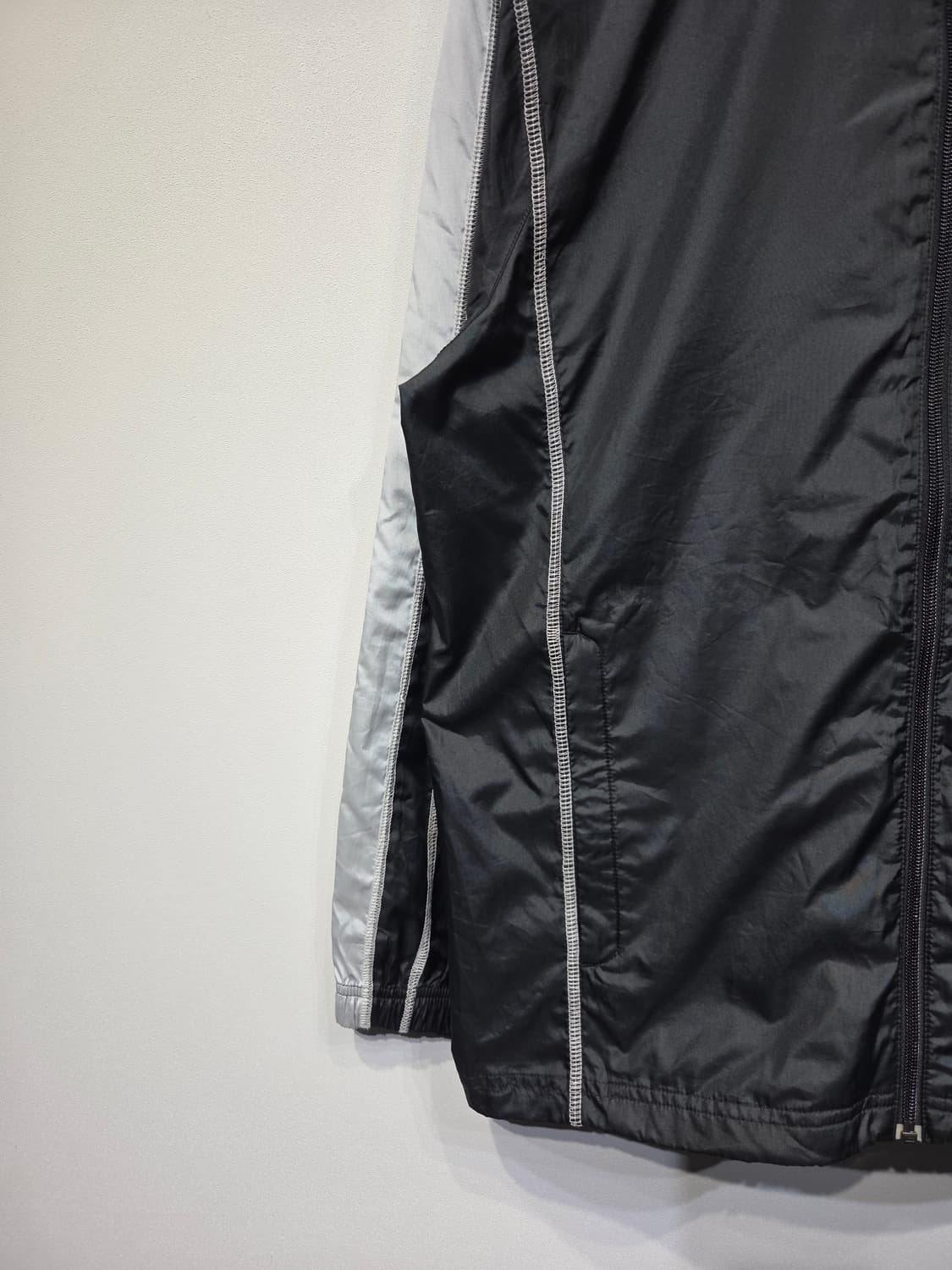 NIKE 나이키 올드스쿨 스티치 빅로고 바람막이 자켓 상품이미지4