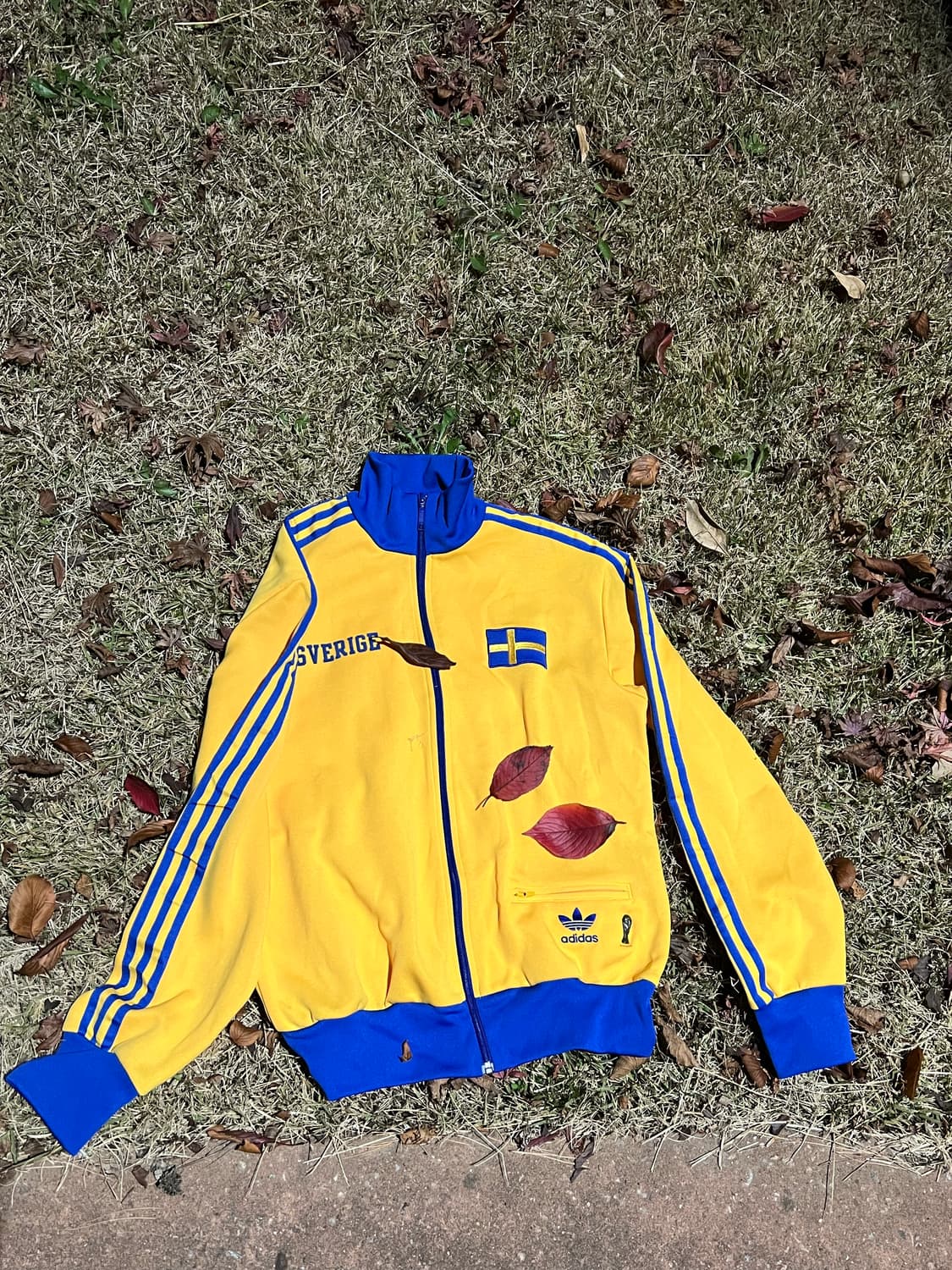 Adidas Sweden track jacket 상품이미지2