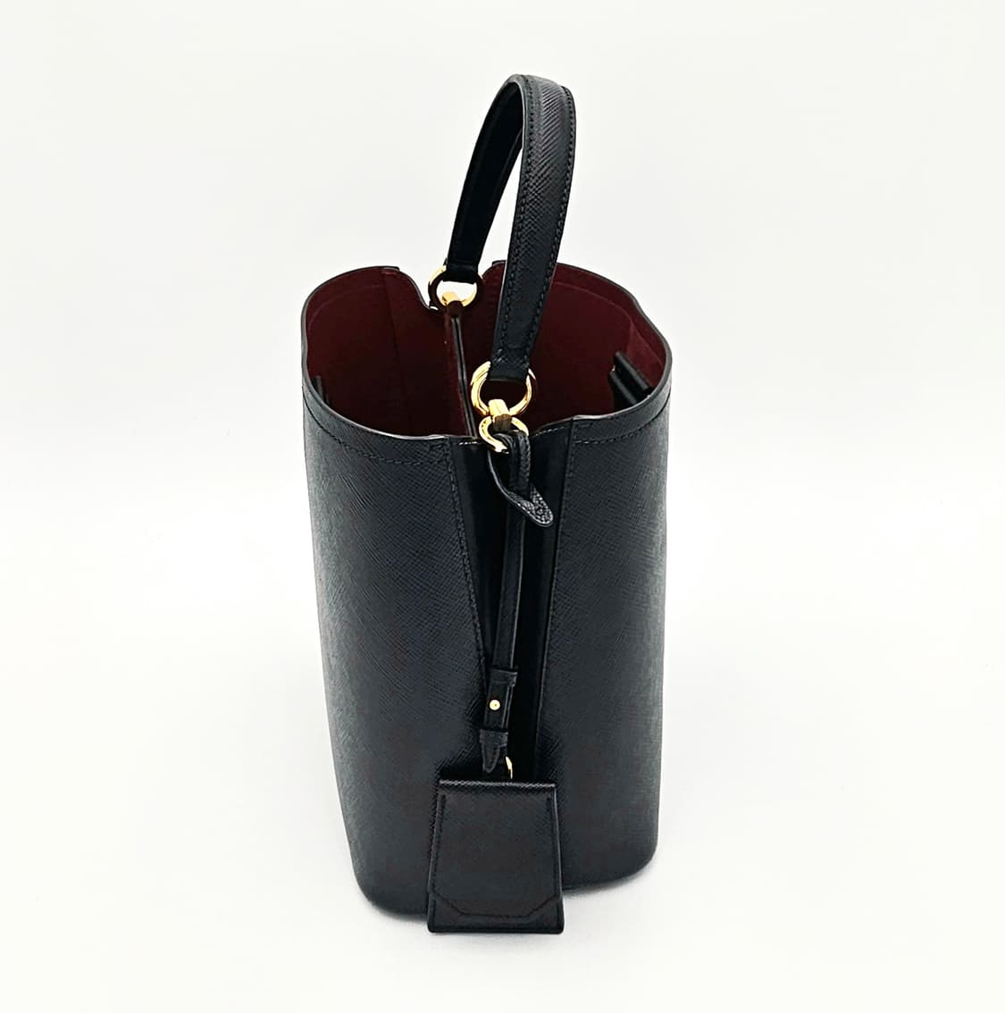 프라다 사피아노 파니에 미듐 버킷백 상품이미지4