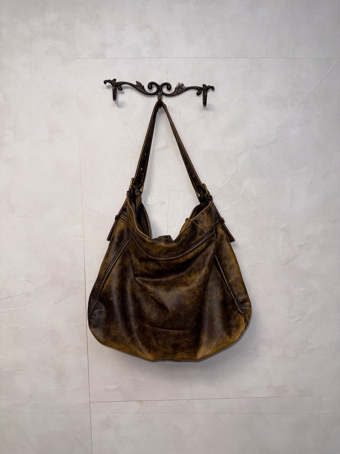 Aging yellow brown eyelet belted 숄더백 상품이미지5