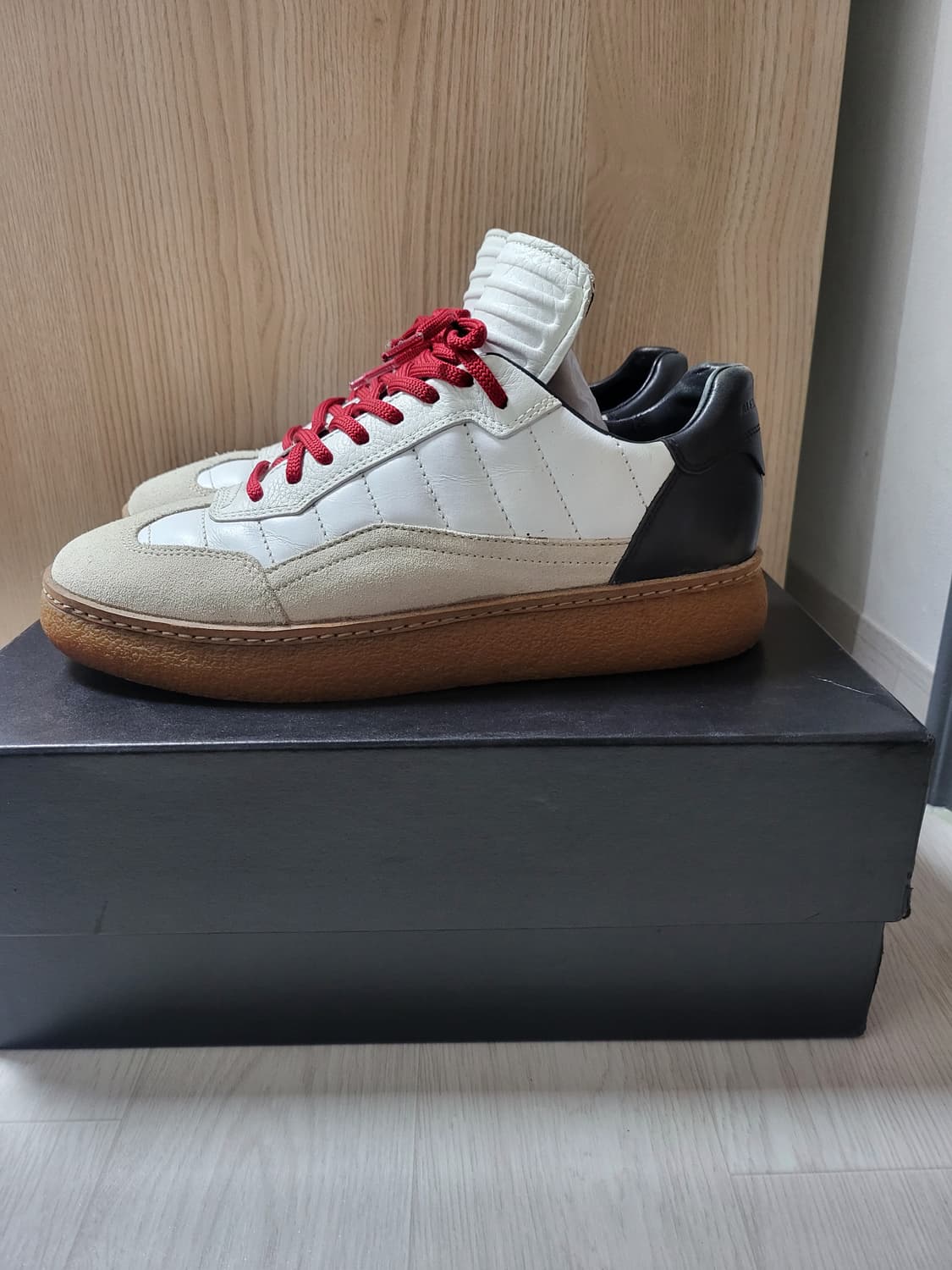 알렉산더왕 EDEN LOW Calfskin 스웨이드 가죽스니커즈 상품이미지4