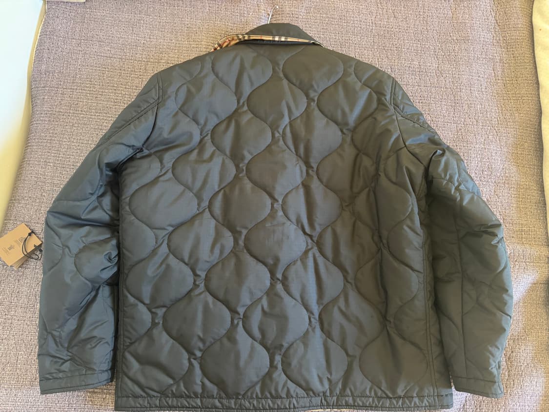 버버리 리버시블 체크 다운패딩 양면 L 상품이미지5