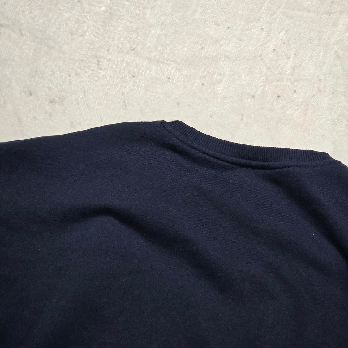 FP142 네이비 오버핏 자수 맨투맨 상품이미지5