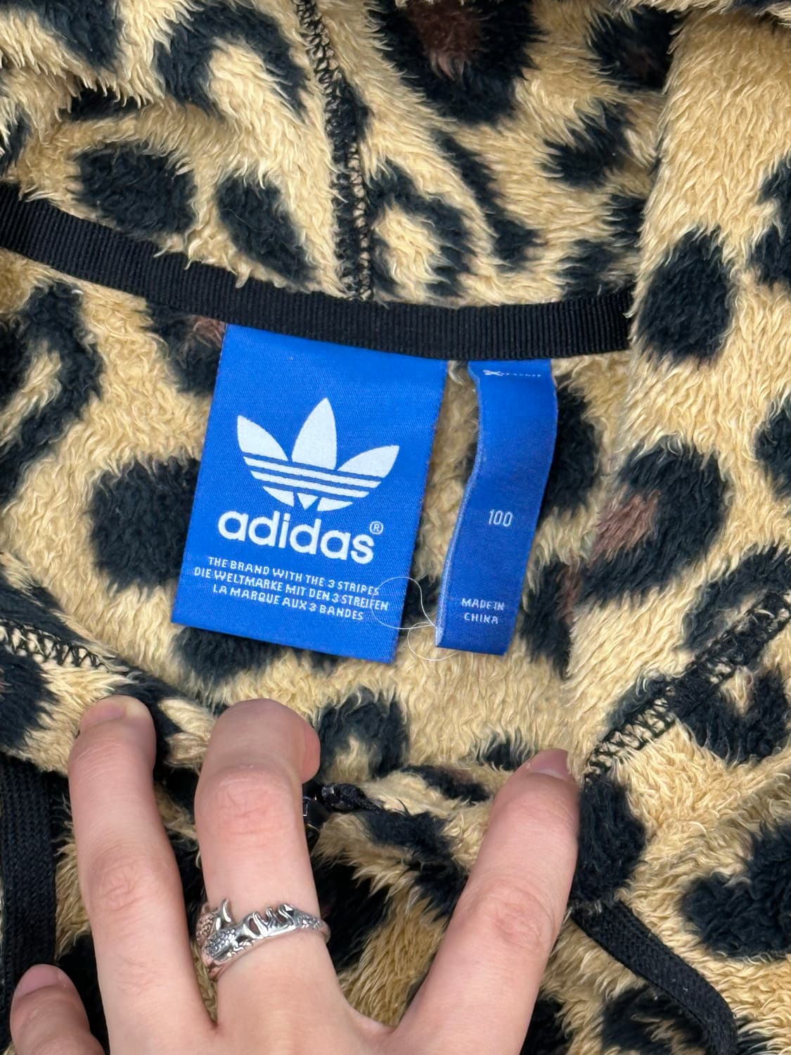 100)아디다스 쉐르파 레오파드 져지 090 상품이미지6