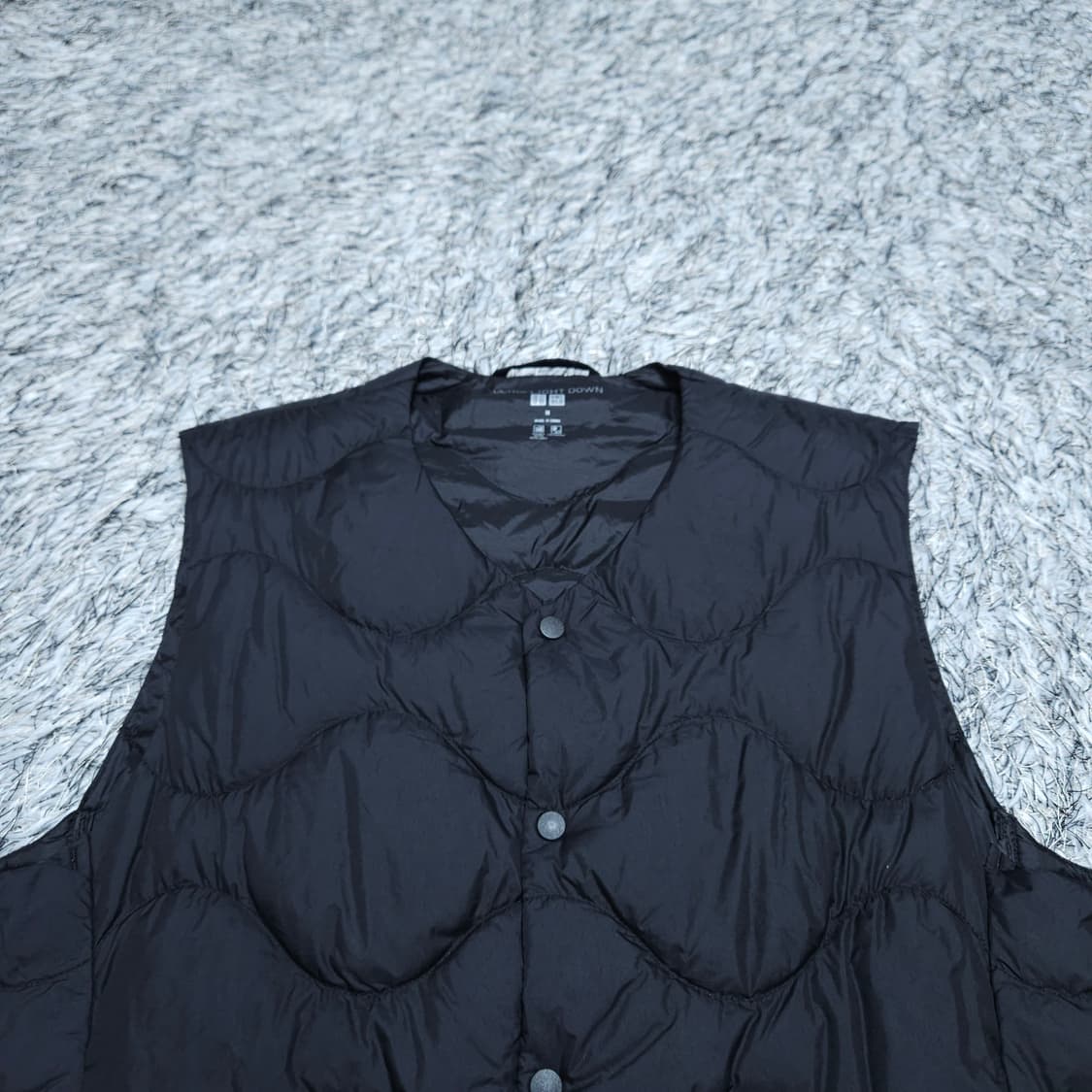 유니클로) M 남자 패커블 다운 경량패딩조끼 / 왕눈이샵 상품이미지2