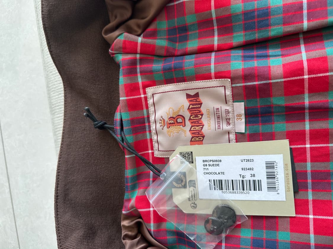 바라쿠타 스웨이드 초콜렛 38 팝니다.   상품이미지5