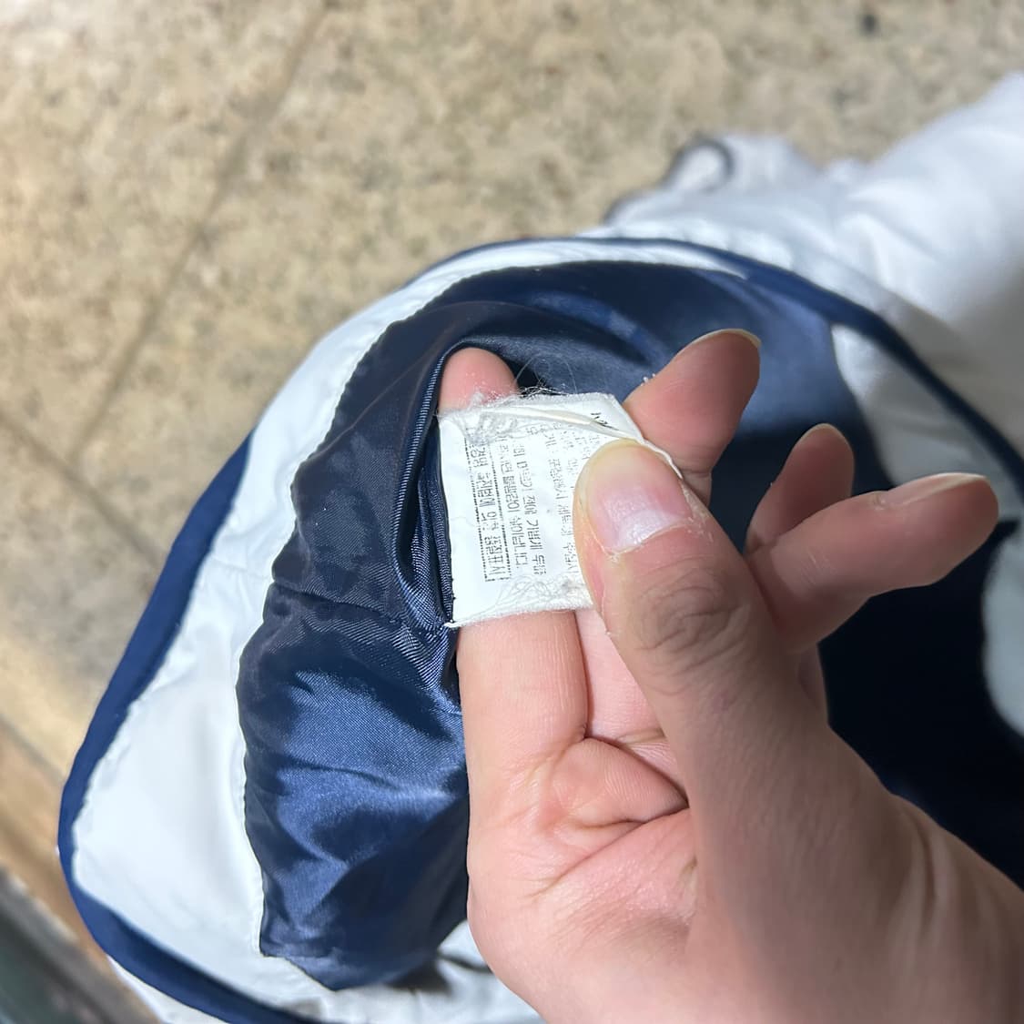 푸부(FUBU) 올드스쿨 화이트 숏패딩 상품이미지6