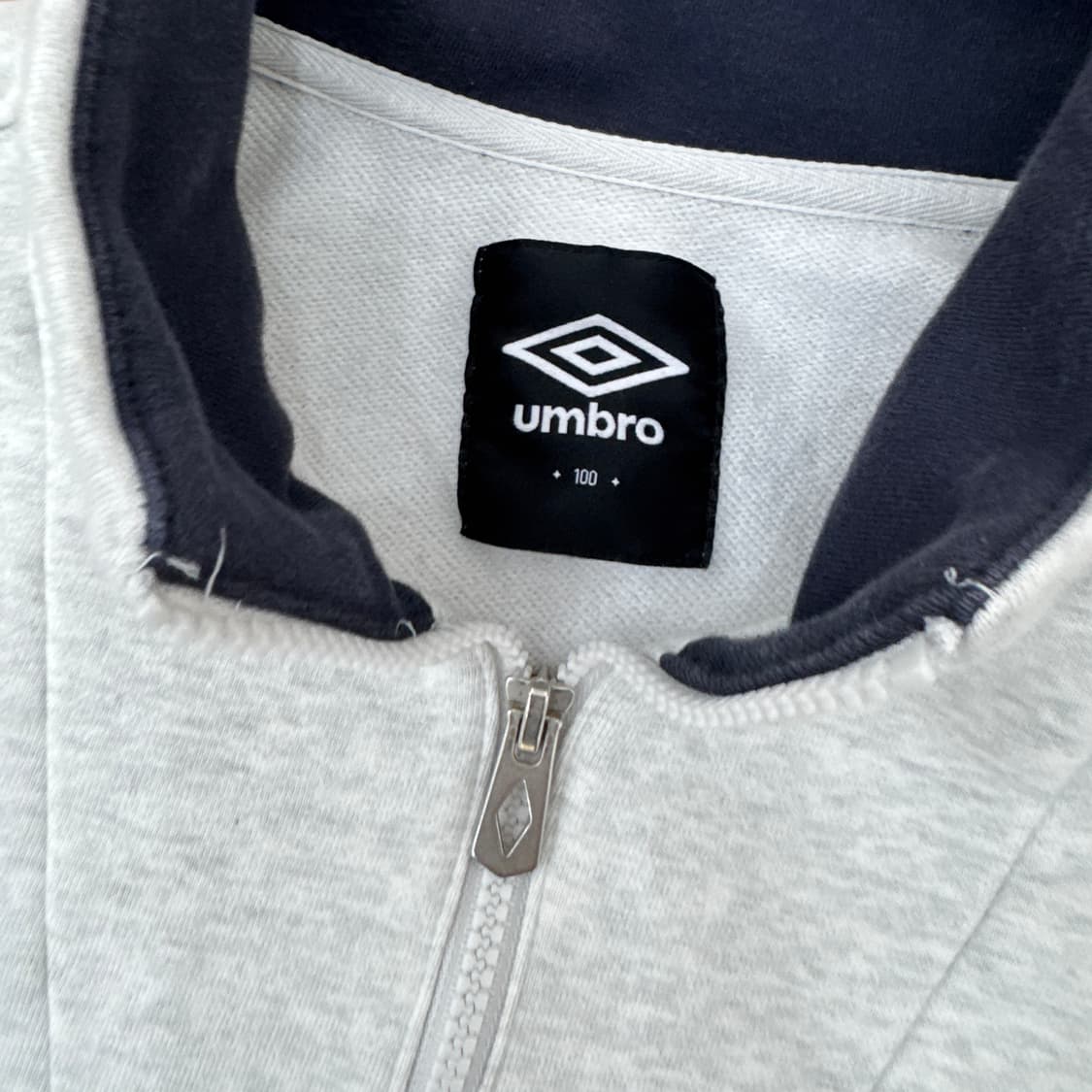 100 엄브로 반집업 맨투맨  상품이미지3