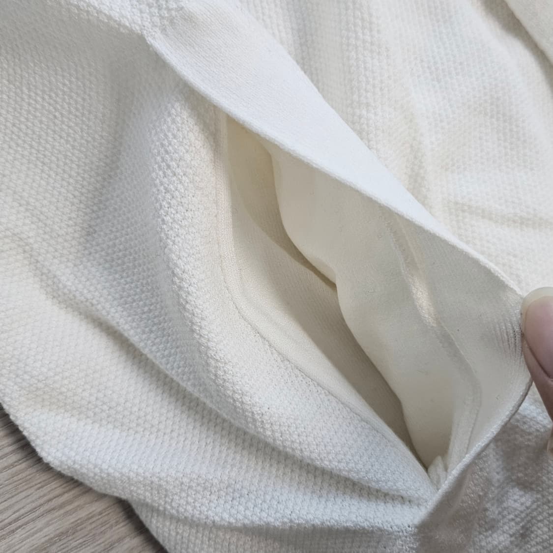 띠어리 화이트 니트 가디건 상품이미지4