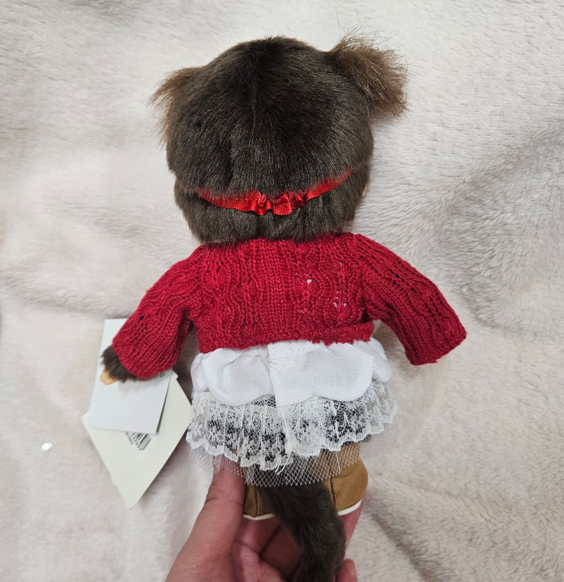 고전 패션 빨간 가디건 입은 몬치치 인형 상품이미지3