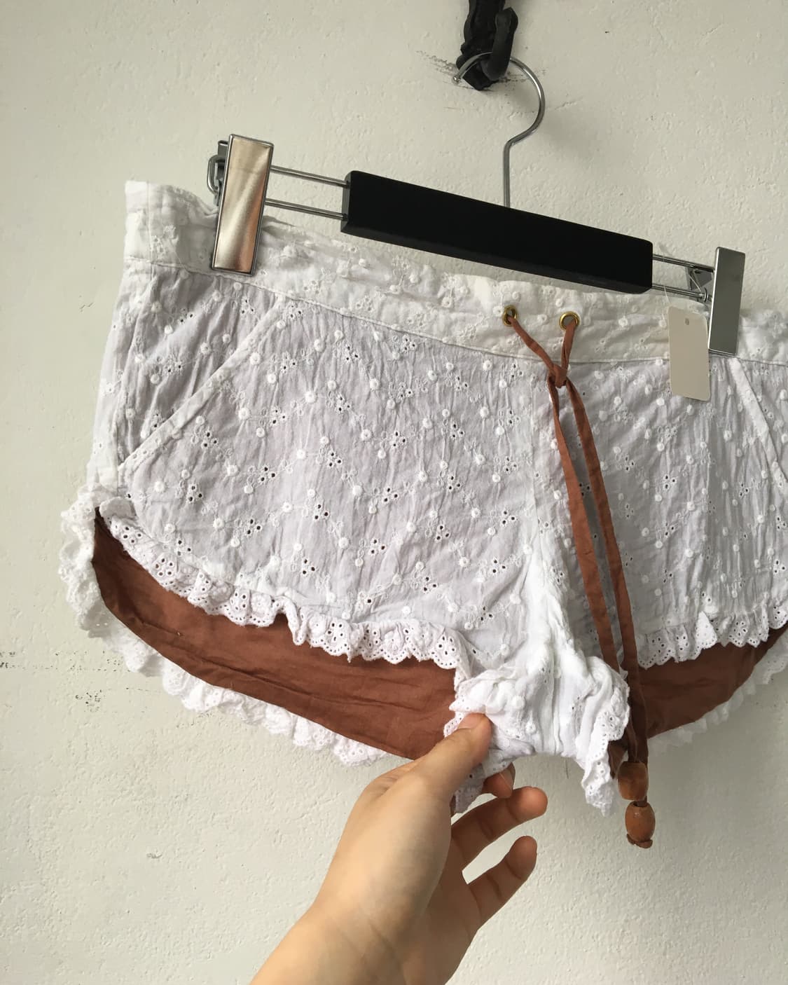 Punching pattern short 상품이미지3