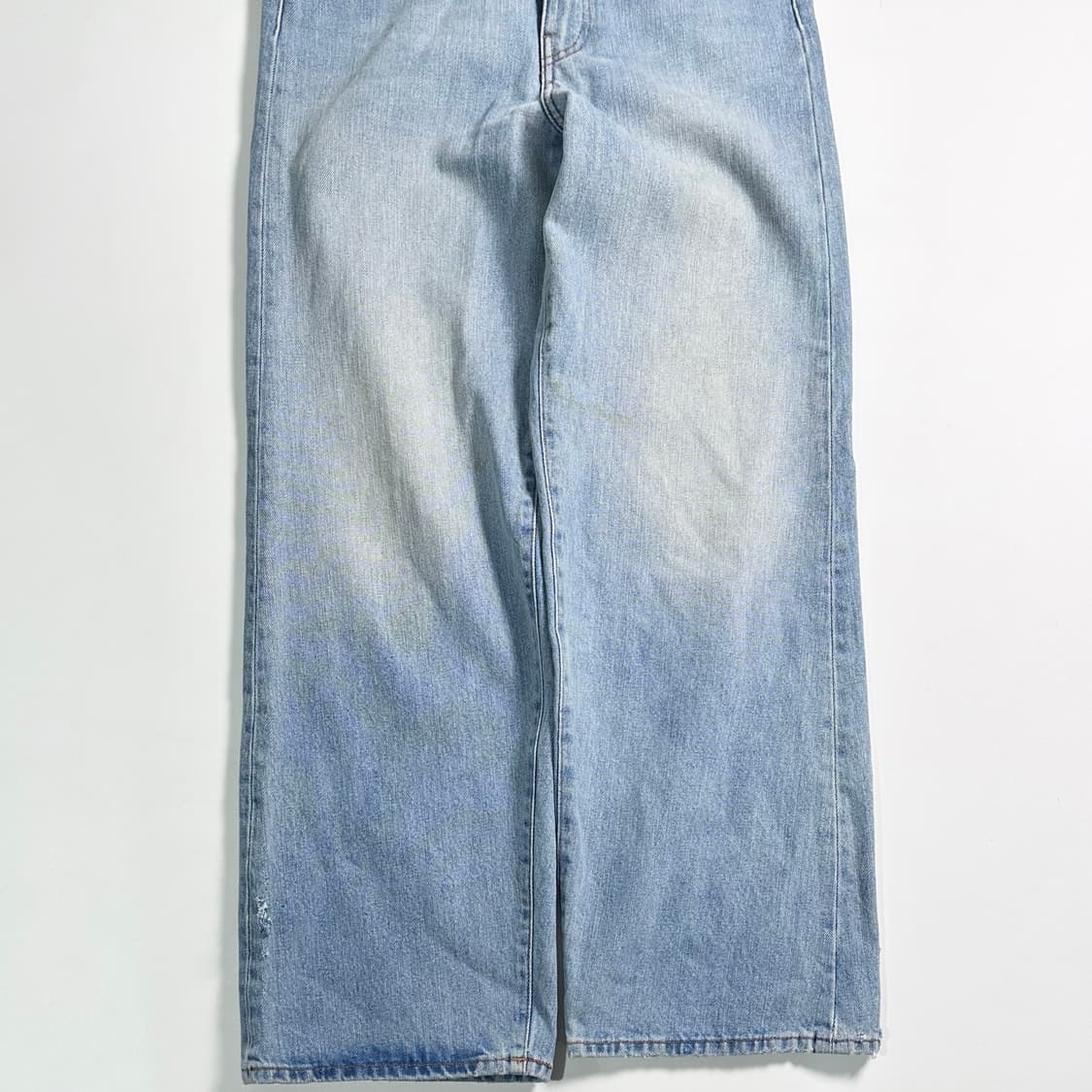 토템 플레어 핏 연청 팬츠  상품이미지4