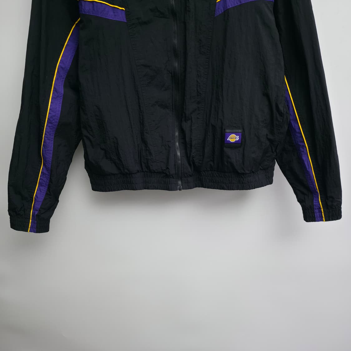 [L] 나이키 NBA LA 레이커스 블랙 바람막이 상품이미지4