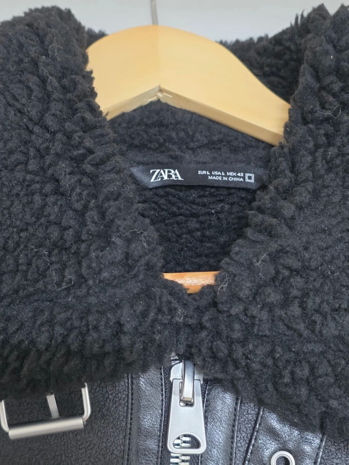 자라 페이크레더 B-3 무스탕 L 상품이미지2