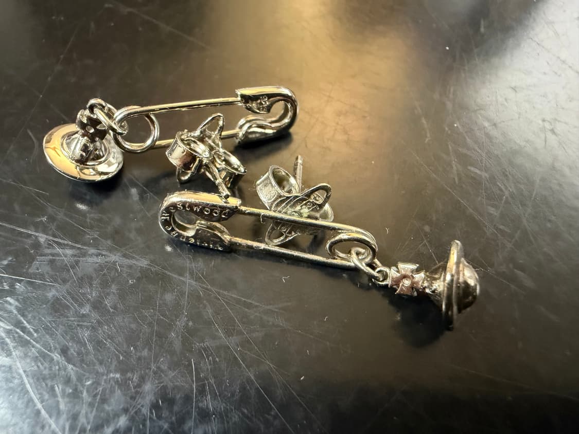 비비안웨스트우드 세이프티 핀 옷핀 귀걸이 925 실버 상품이미지4