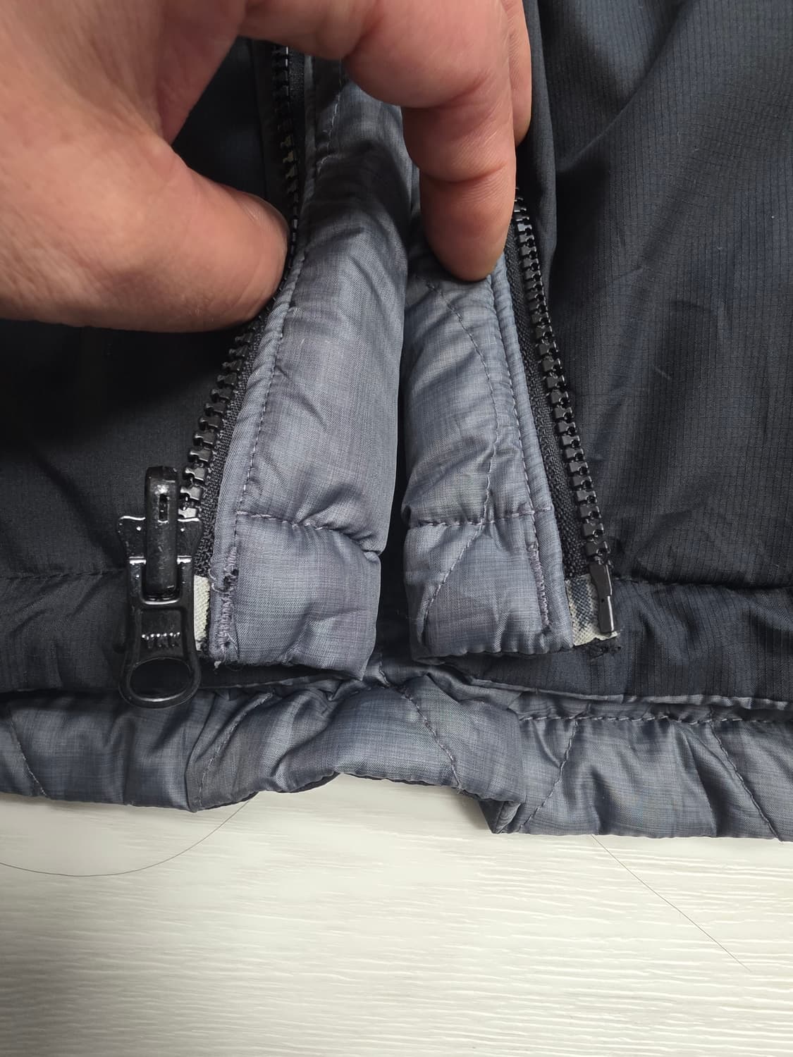 컬럼비아 프로마로프트 경량 양면 패딩 110사이즈 상품이미지5