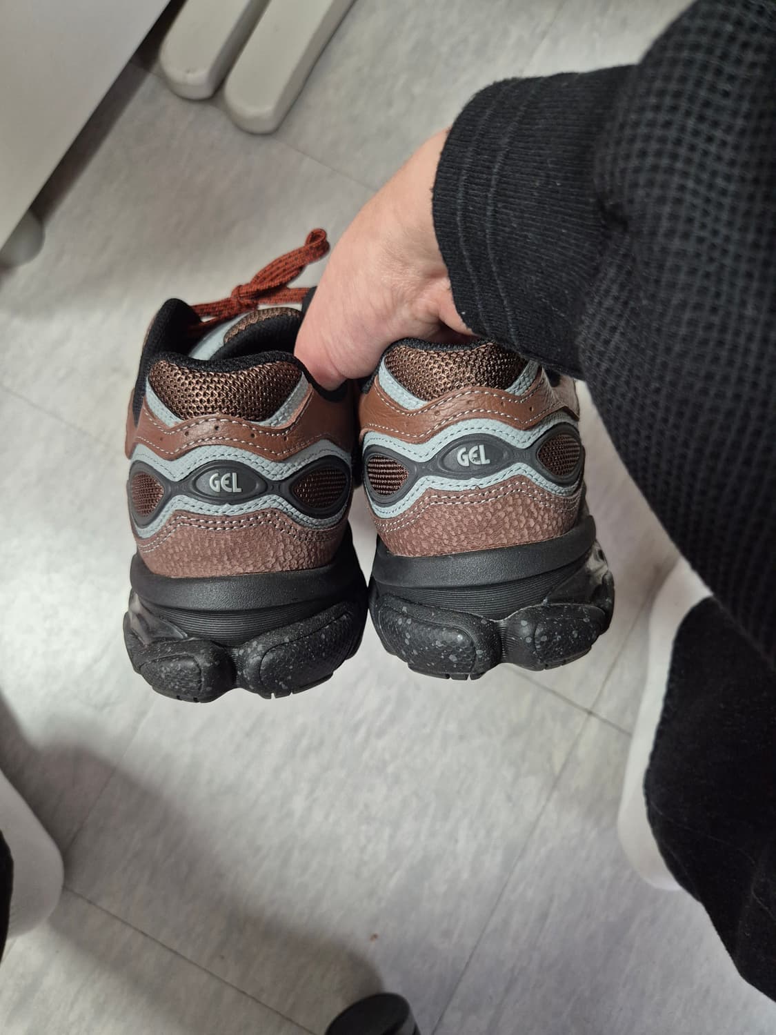 아식스 젤 NYC 2.0 마호가니 블랙 270 상품이미지7