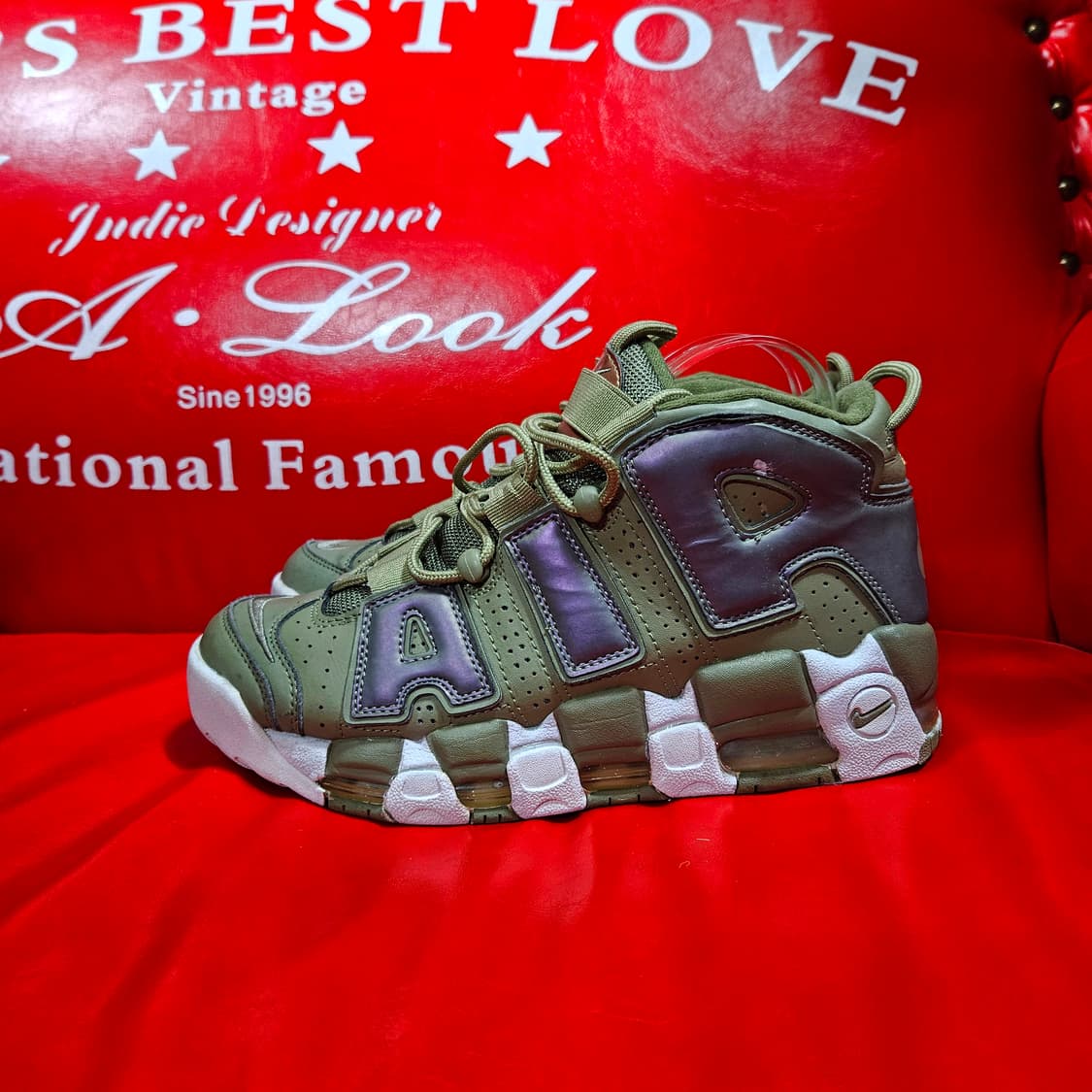 나이키(Nike) 에어모어 업템포 이리디센트 275size 상품이미지2