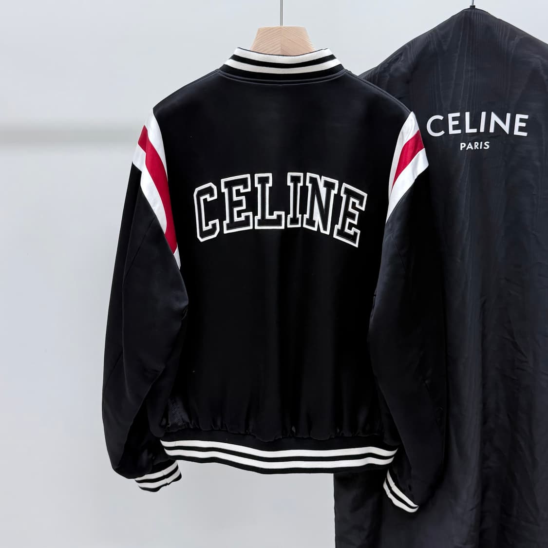 [S+급/54] 셀린느 사틴 바시티 자켓 블랙 상품이미지4