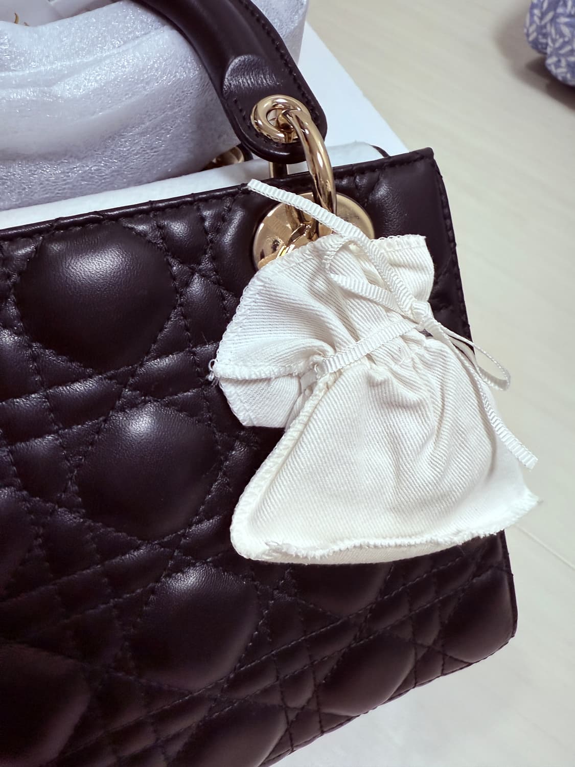 디올 레이디백 Abc까나쥬 판매 새상품 상품이미지7