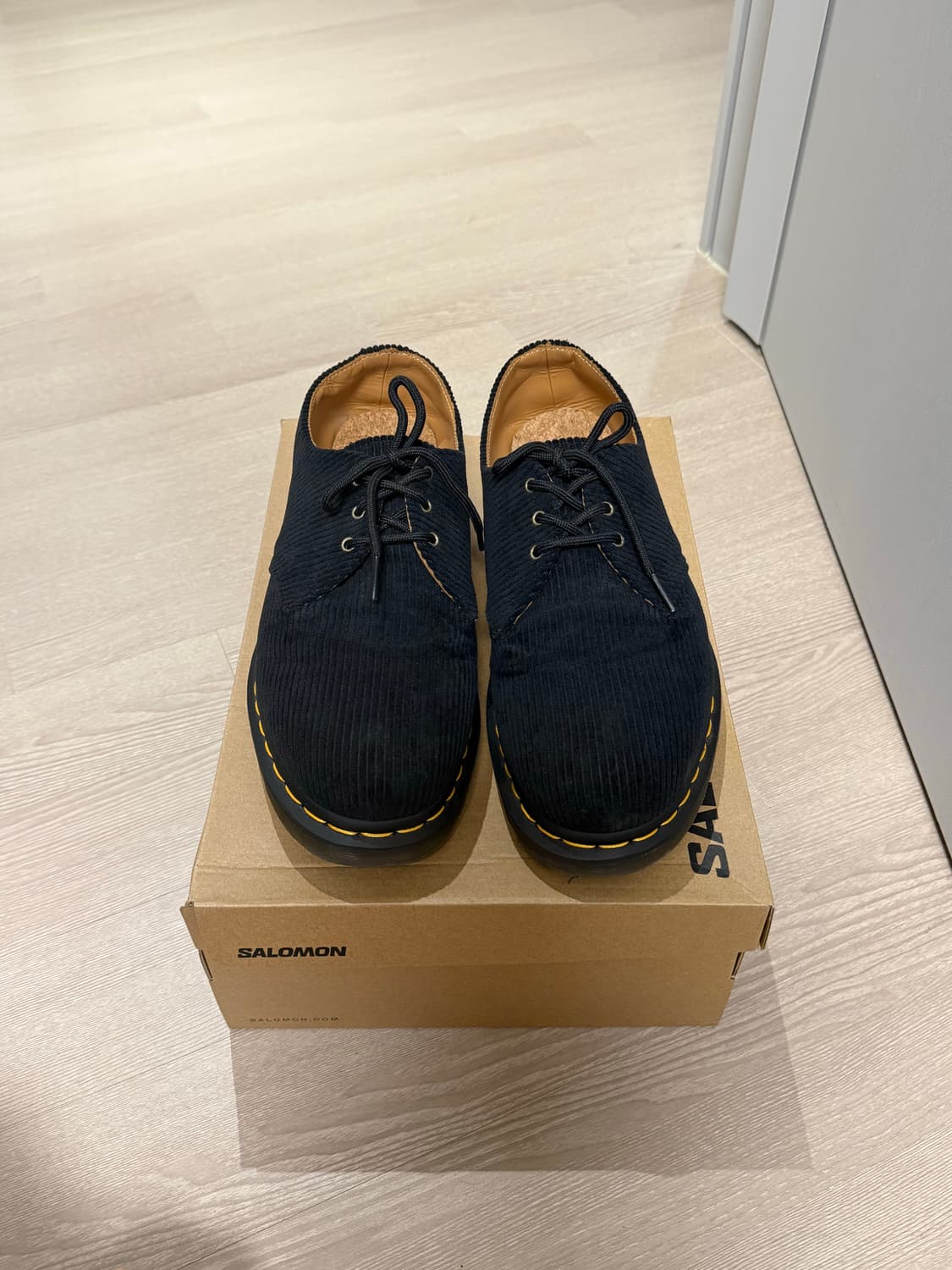 닥터마틴 1461 코듀로이 더비 블랙 280 상품이미지2