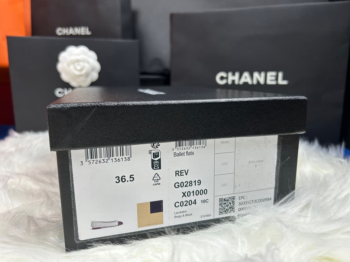 샤넬 투톤플랫 36.5 상품이미지5