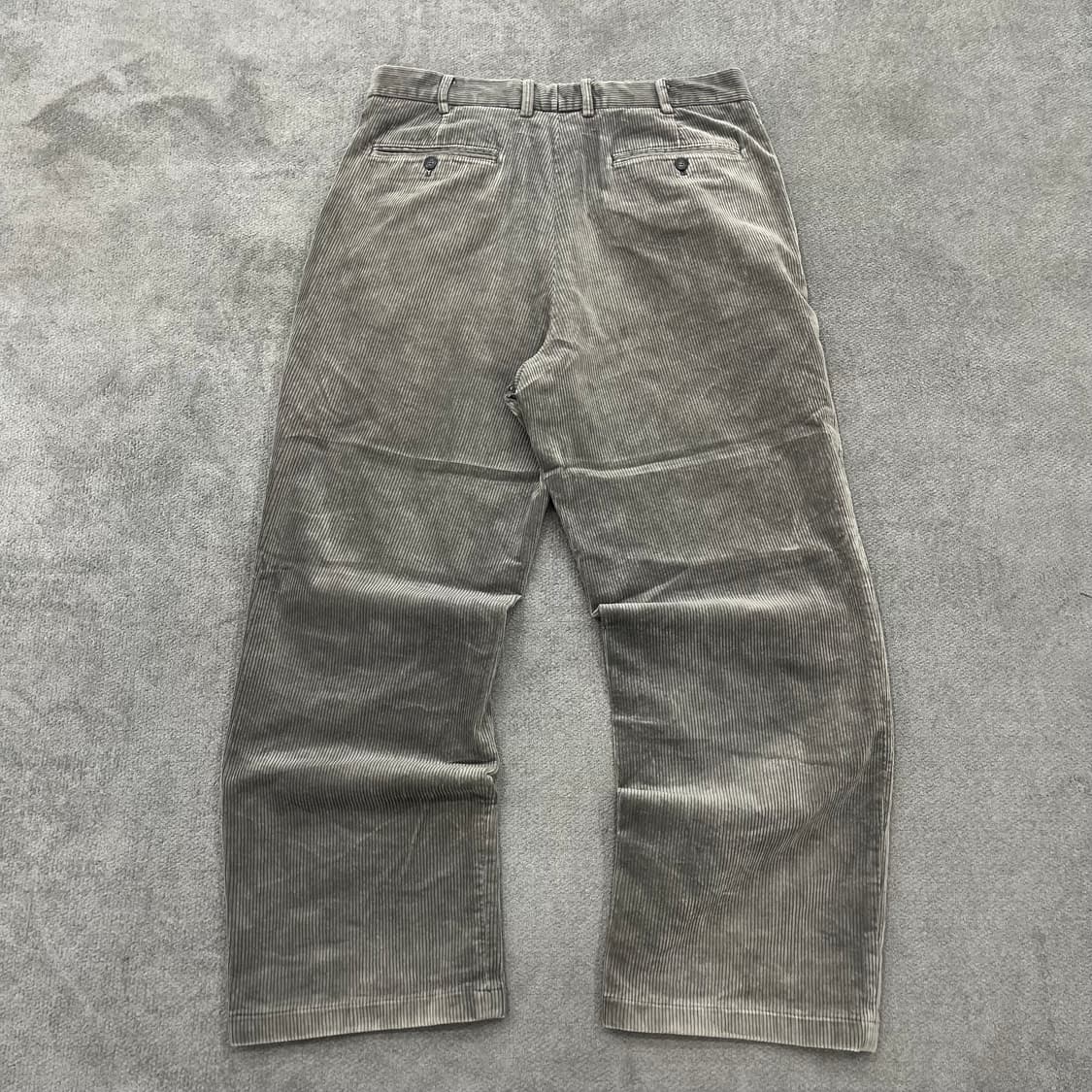 34 입생로랑 뿌르옴므 그레이 코듀로이 팬츠 상품이미지4