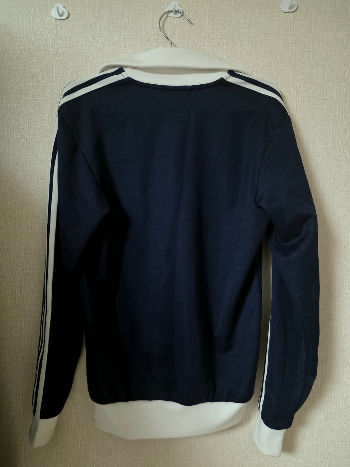 아디다스 바켄바우어 트랙탑 상품이미지2