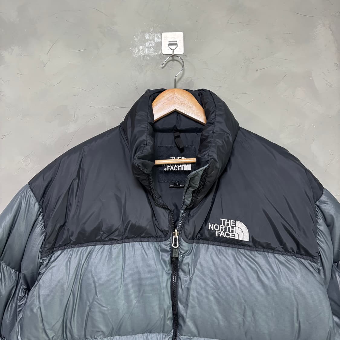 노스페이스 700 눕시 구스다운 패딩 그레이 상품이미지2