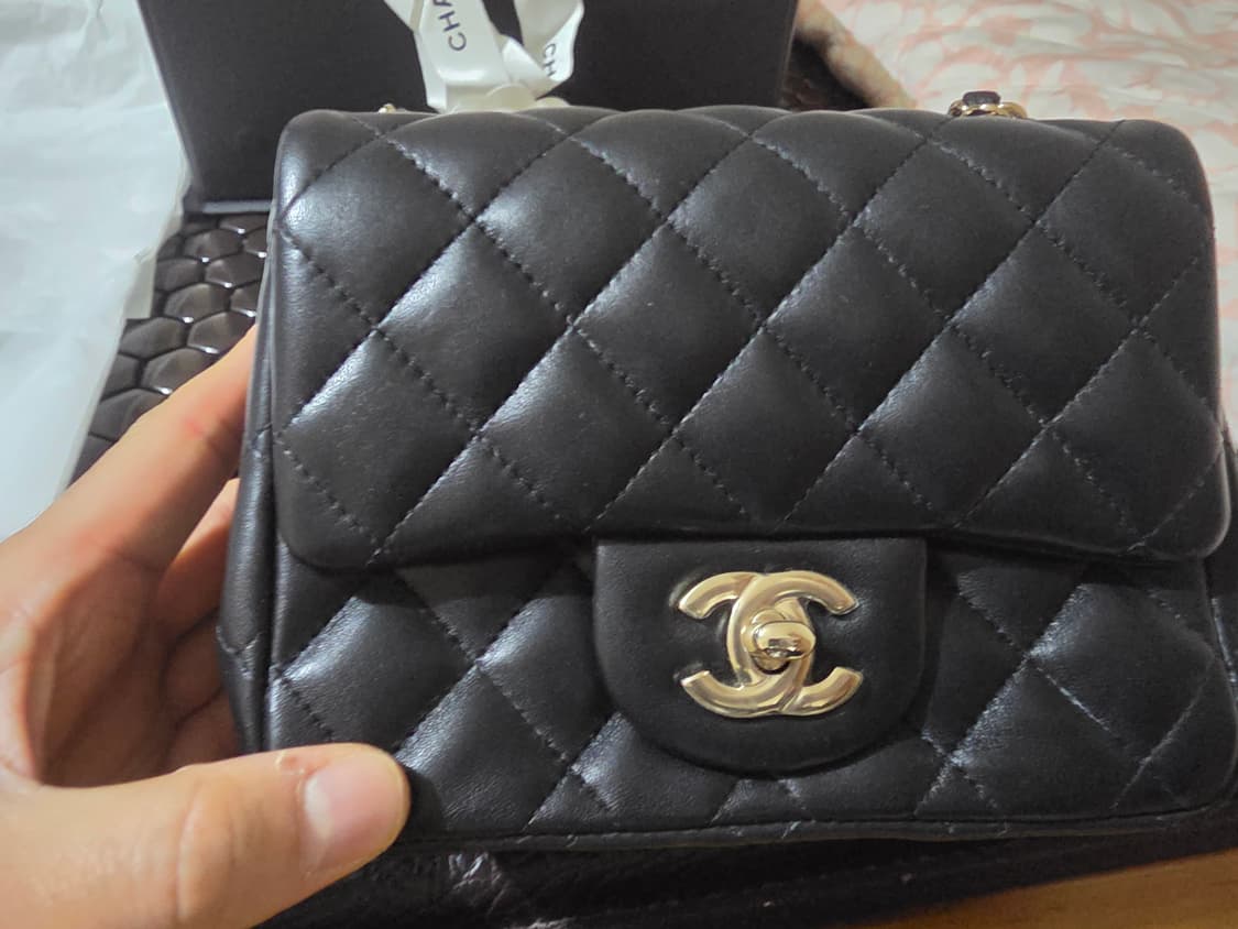 샤넬 블랙 퀼팅 플랩백 금장 새제품 상품이미지7