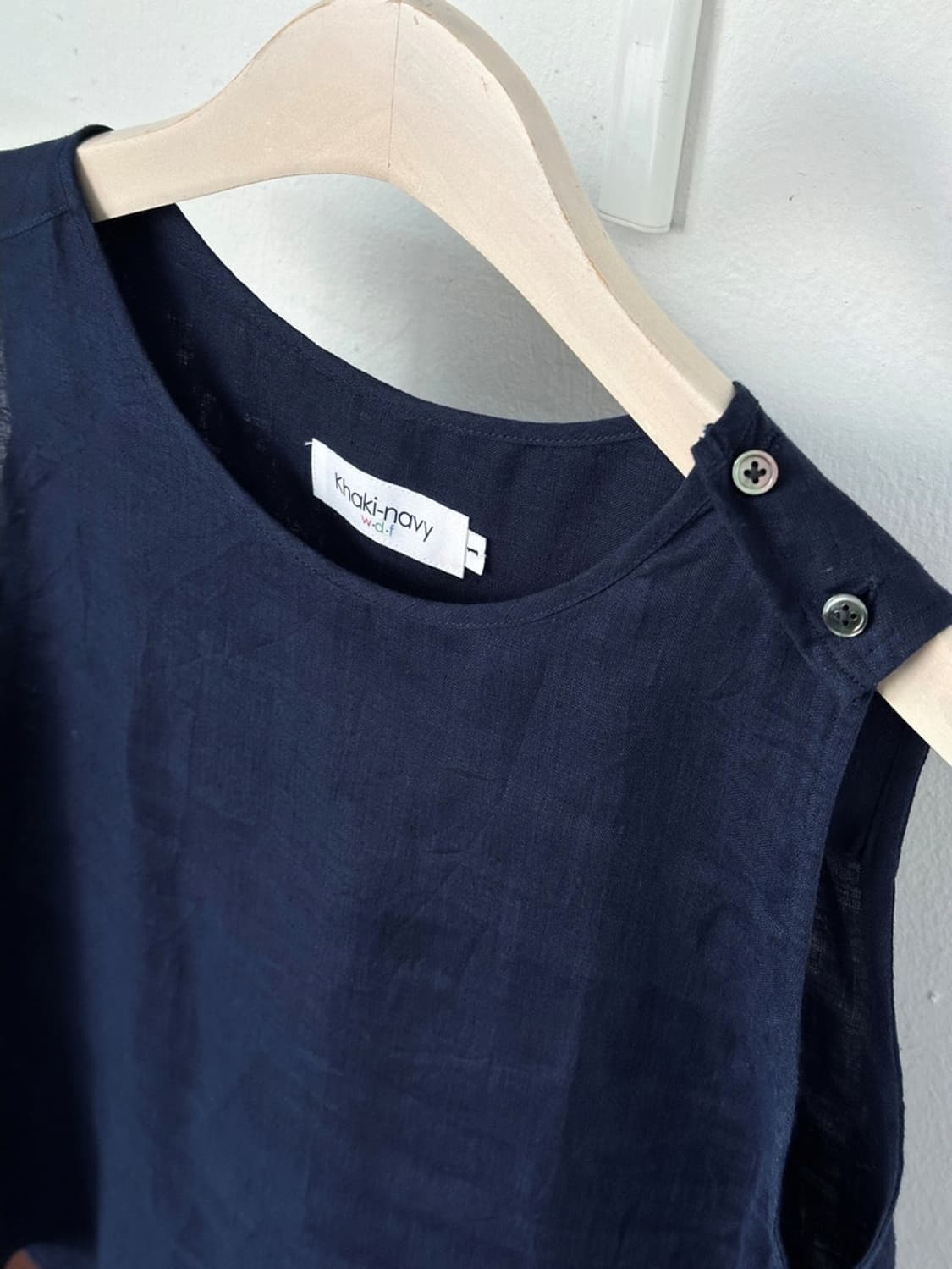 Linen shoulder point sleeveles 상품이미지1